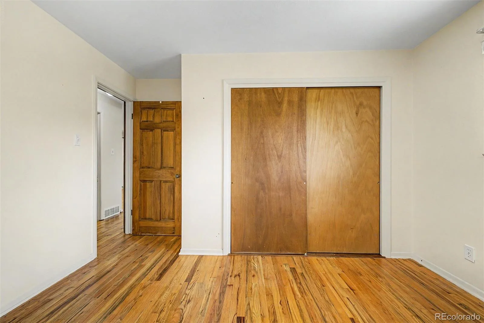 888 S Owens Court Lakewood CO 80226 | MLS #REC4941331 08032026160100 1600 12