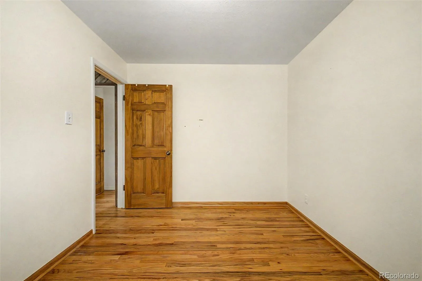 888 S Owens Court Lakewood CO 80226 | MLS #REC4941331 08032026160100 1600 15