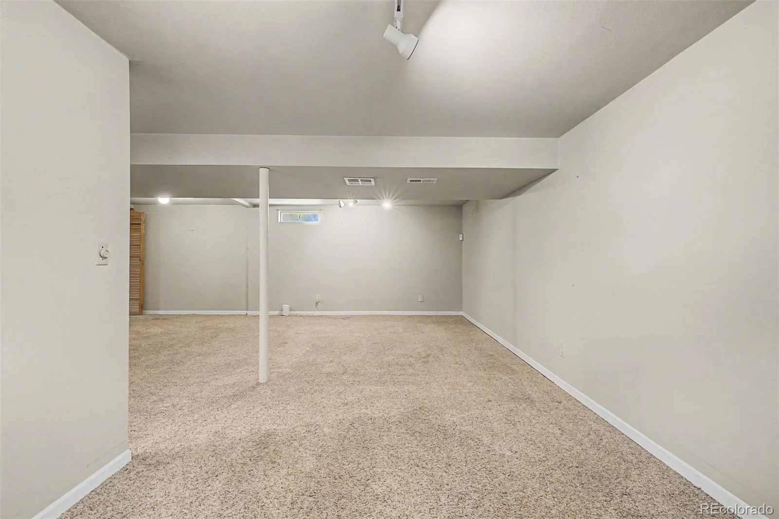 888 S Owens Court Lakewood CO 80226 | MLS #REC4941331 08032026160100 1600 20