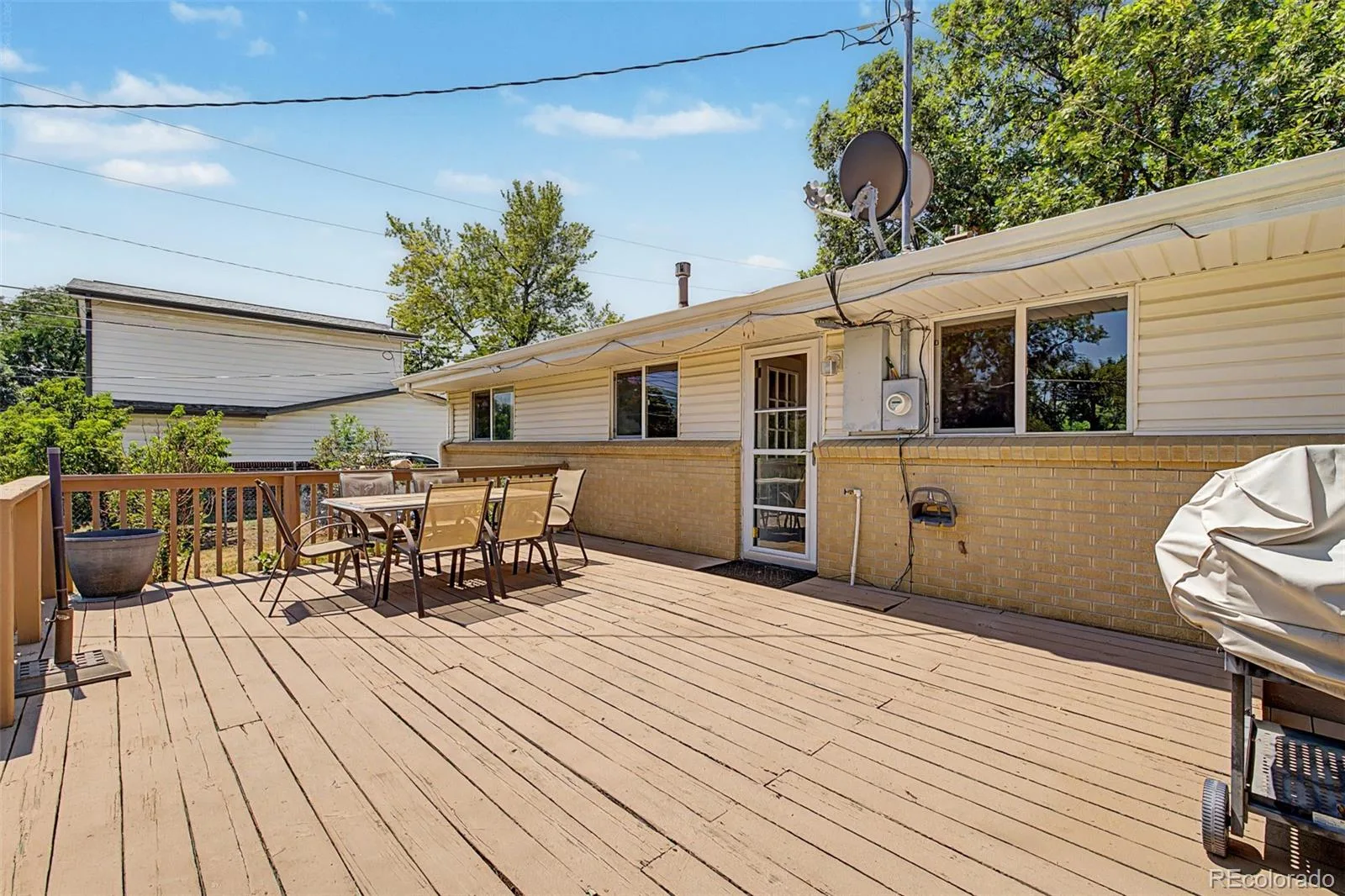 888 S Owens Court Lakewood CO 80226 | MLS #REC4941331 08032026160100 1600 24