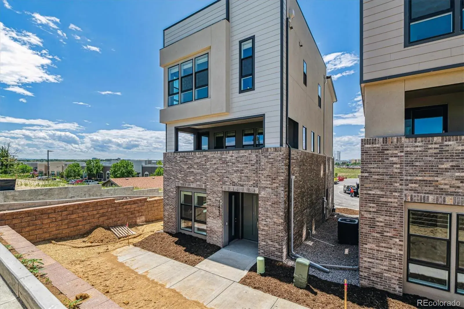 09302025004140 1600 1