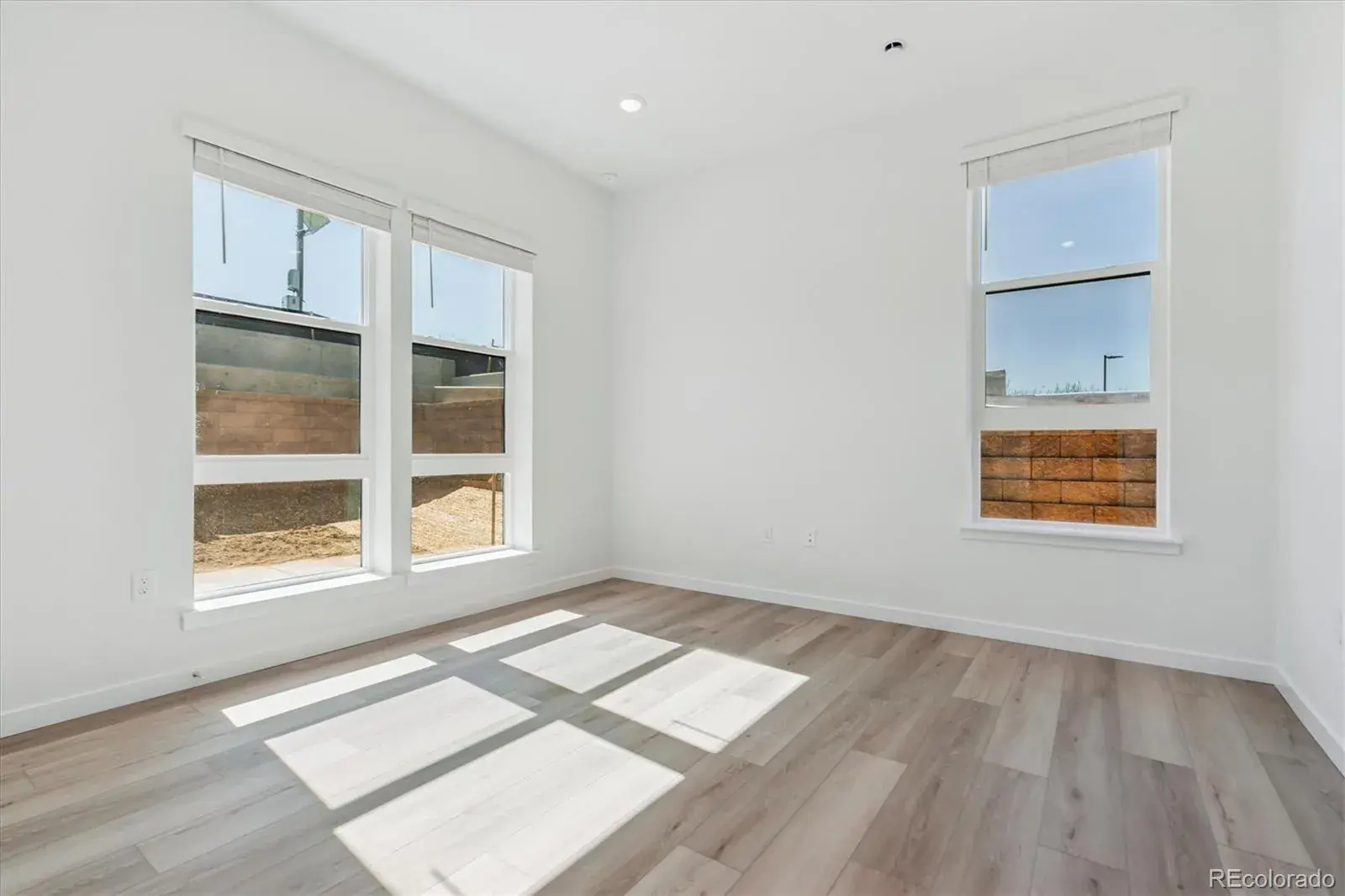 09302025004140 1600 3