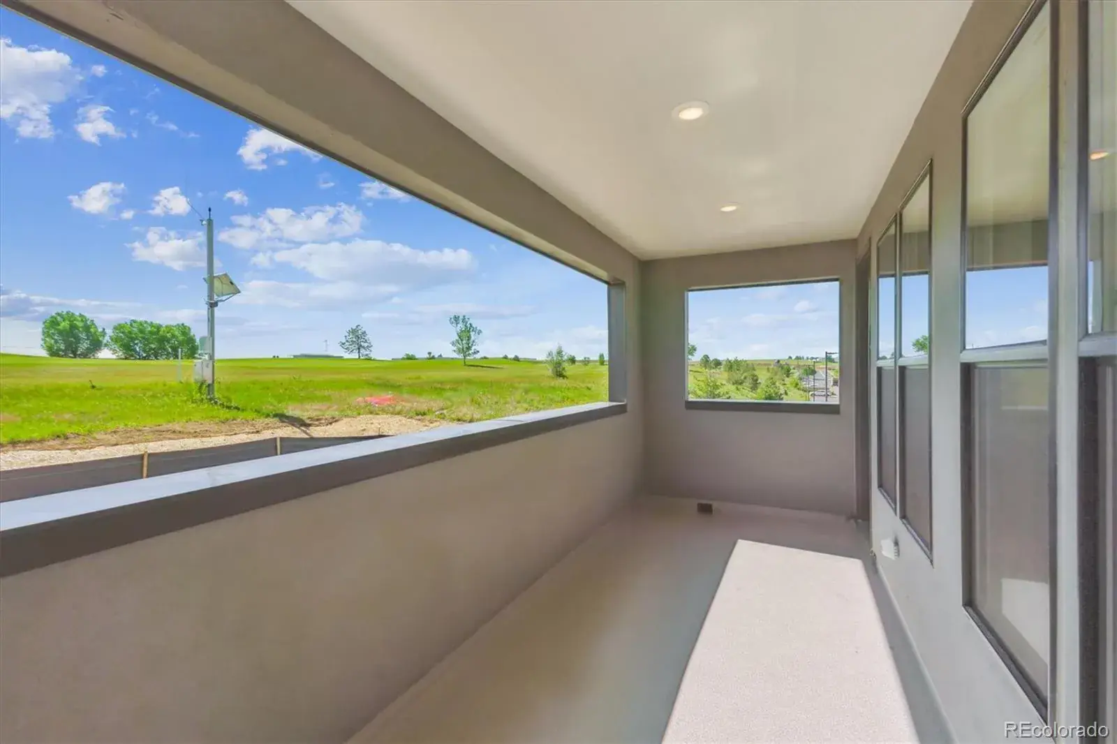 09302025004140 1600 9