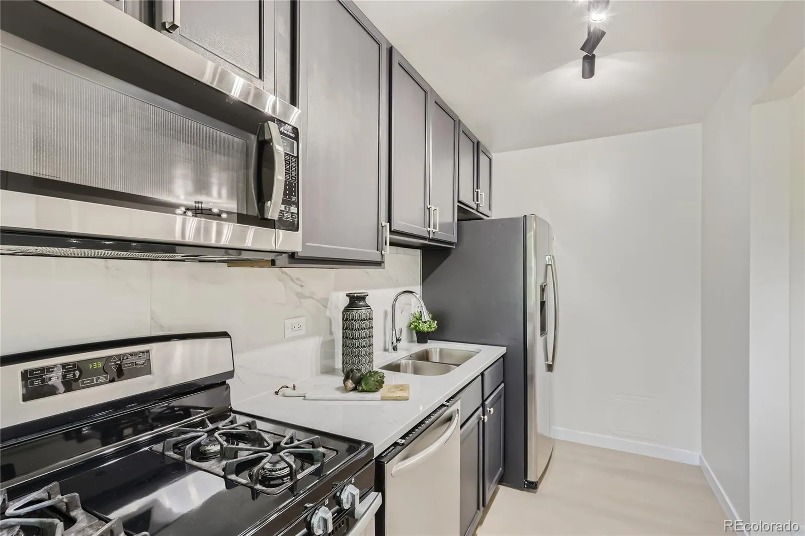 2100 N Franklin Street #20 Denver CO 80205 MLS #REC4943107 05092026023954 1600 3