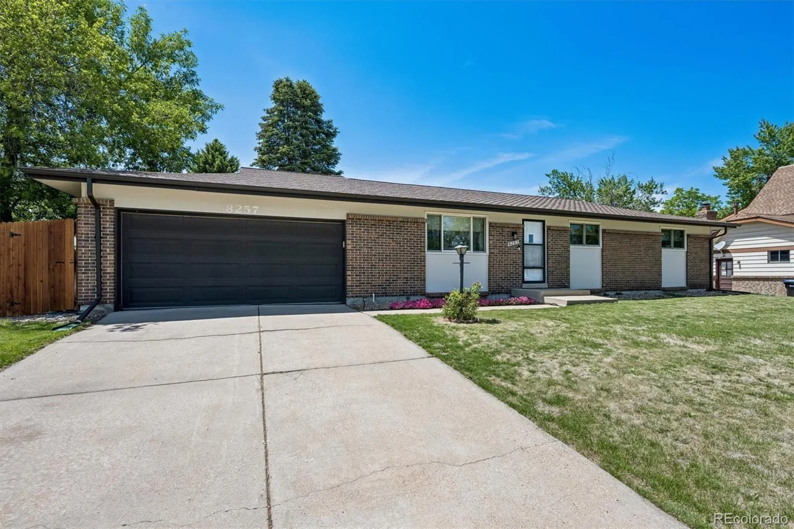 8257 Yarrow Court Arvada CO 80005 MLS #REC4944967 05262026232012 1600 0