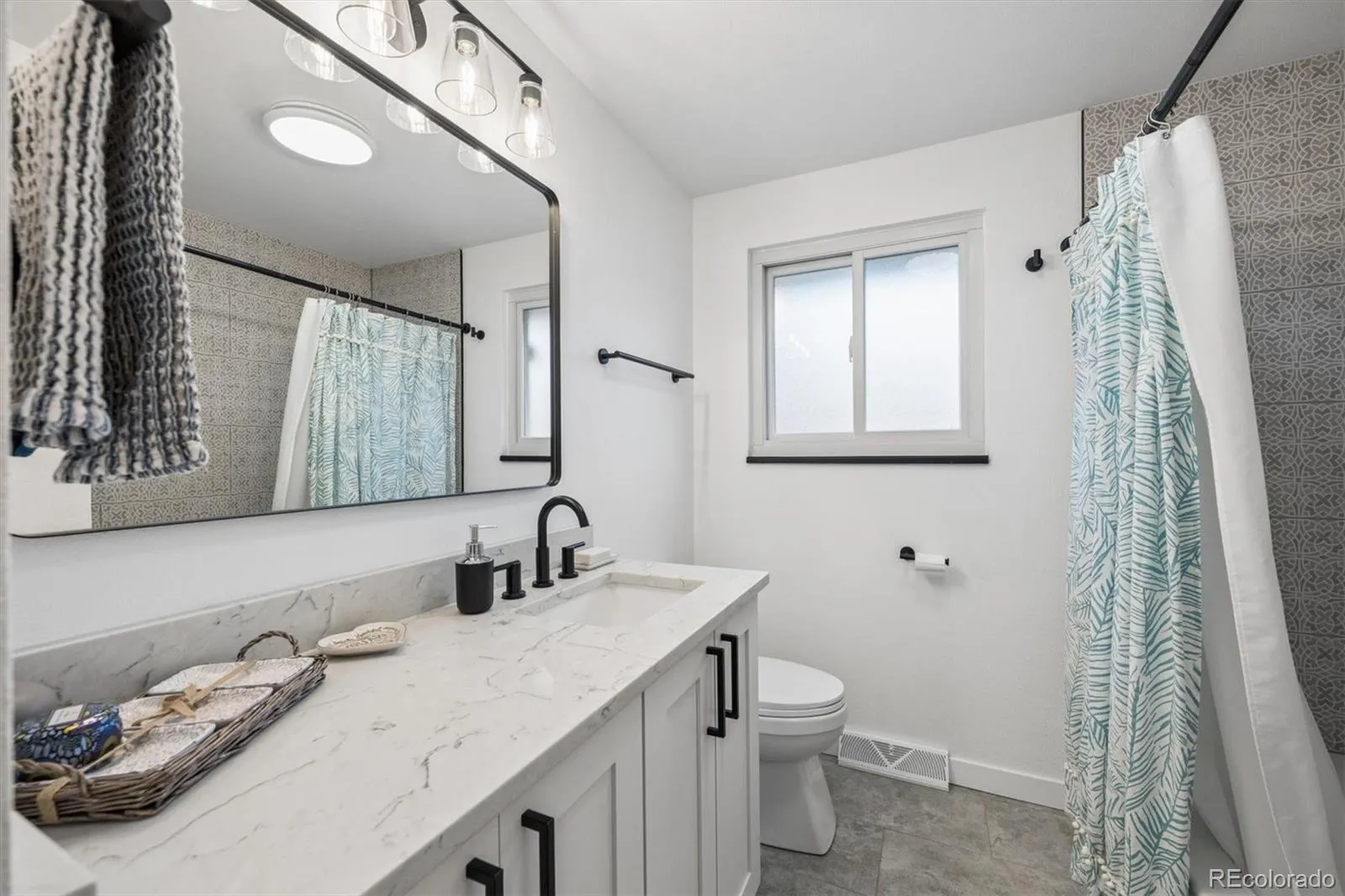8257 Yarrow Court Arvada CO 80005 MLS #REC4944967 05262026232012 1600 7