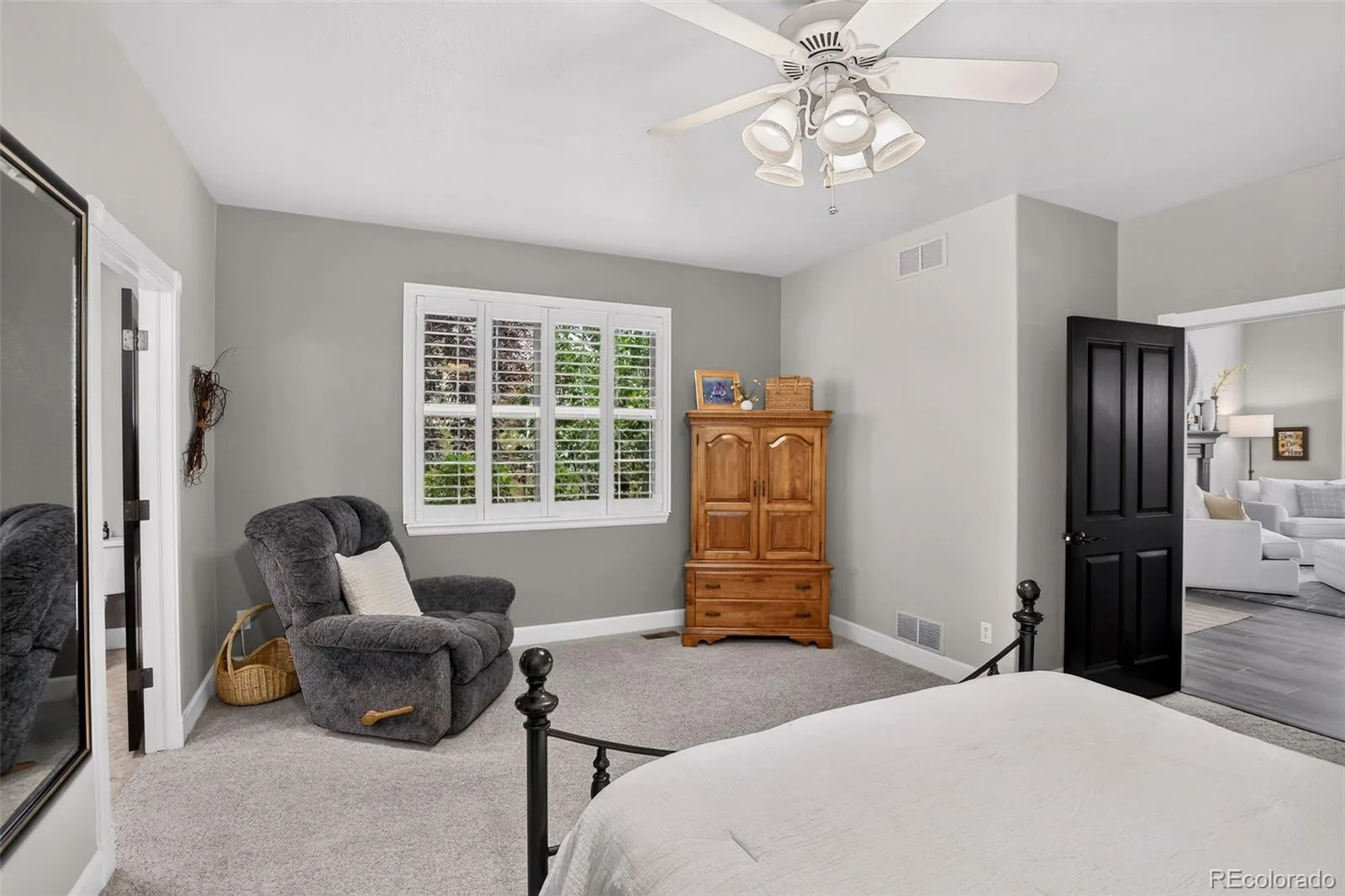 9030 Old Tom Morris Circle Littleton CO 80129 | MLS #REC4945684 08142026015429 1600 22
