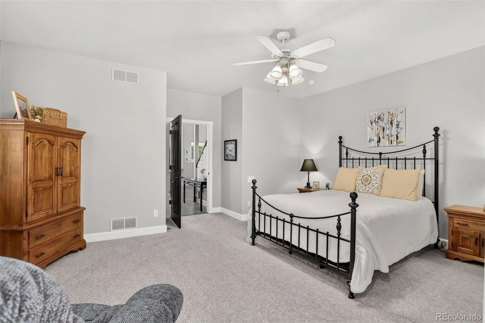 9030 Old Tom Morris Circle Littleton CO 80129 | MLS #REC4945684 08142026015429 1600 24