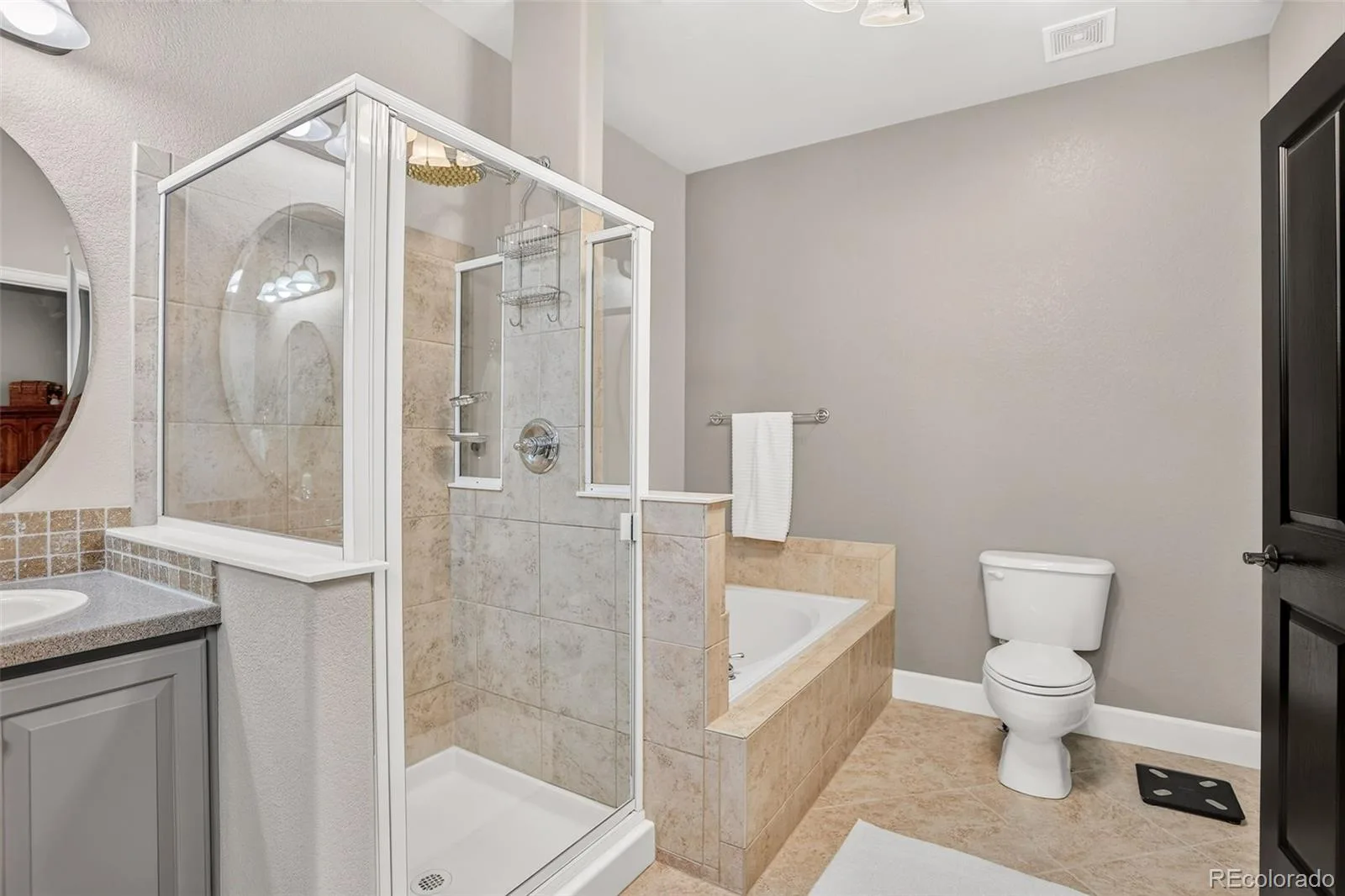9030 Old Tom Morris Circle Littleton CO 80129 | MLS #REC4945684 08142026015429 1600 26