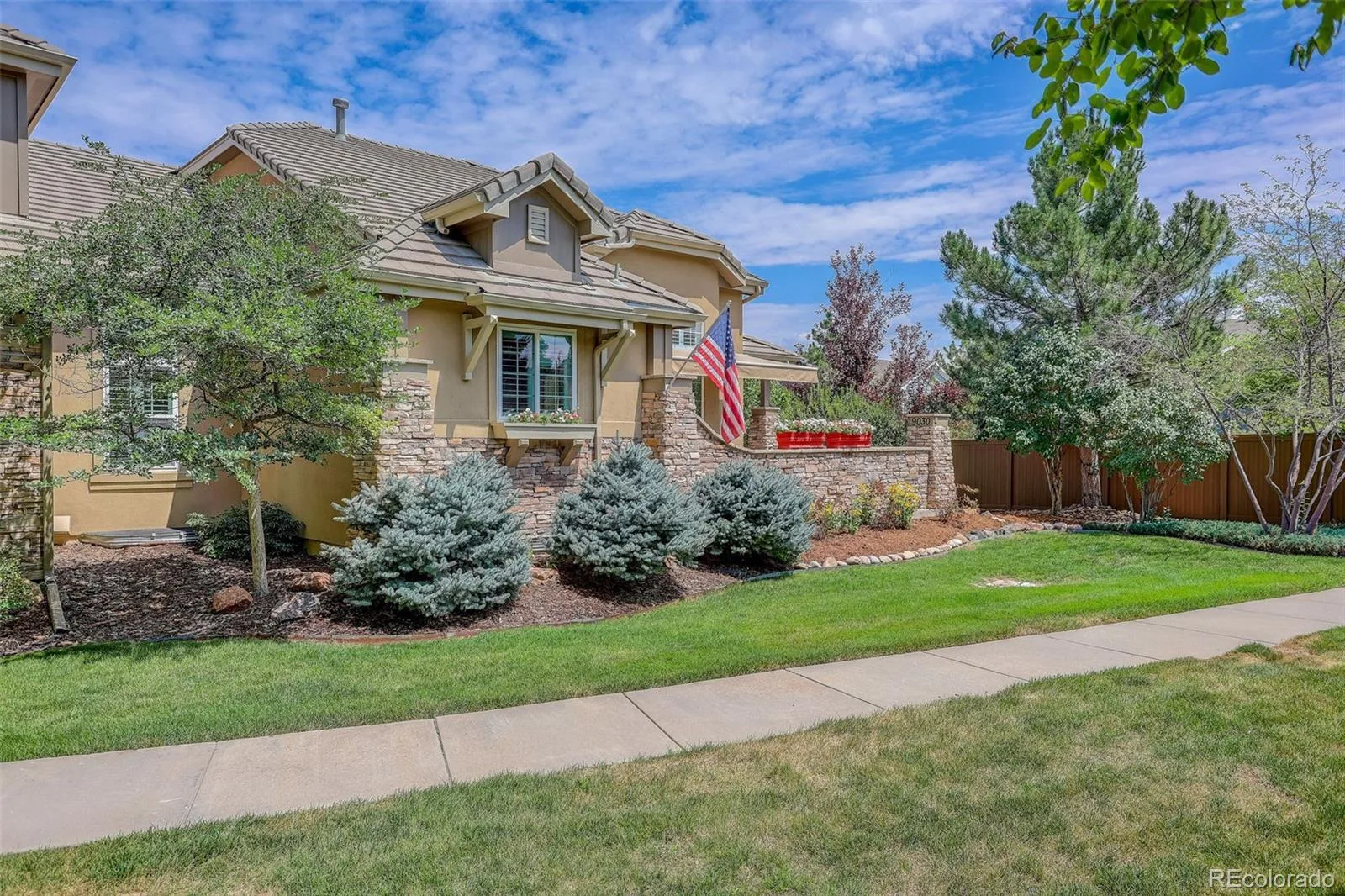 9030 Old Tom Morris Circle Littleton CO 80129 | MLS #REC4945684 08142026015429 1600 4
