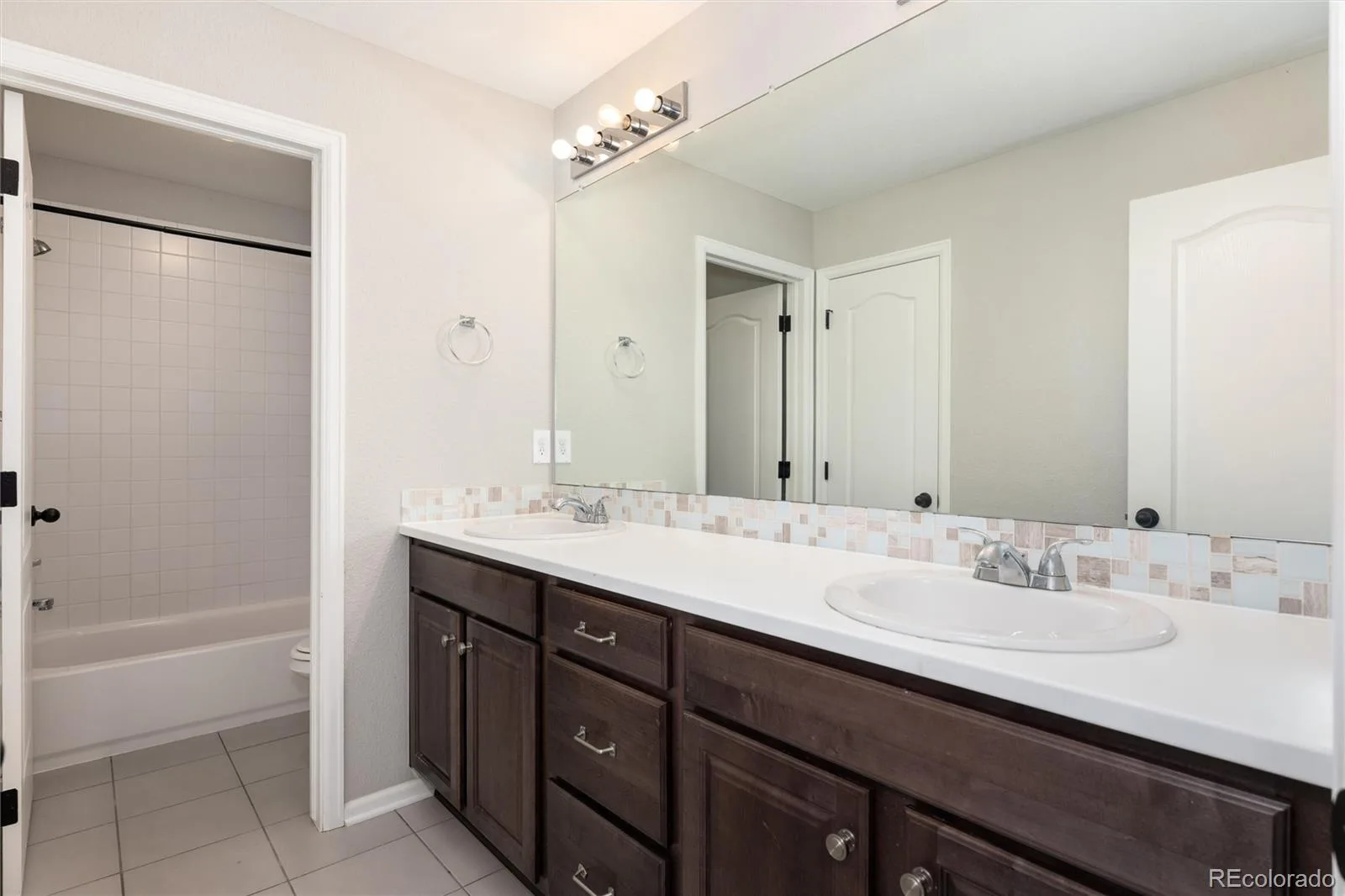 23910 E Ontario Place Aurora CO 80016 | MLS #REC4946780 08262026225222 1600 29