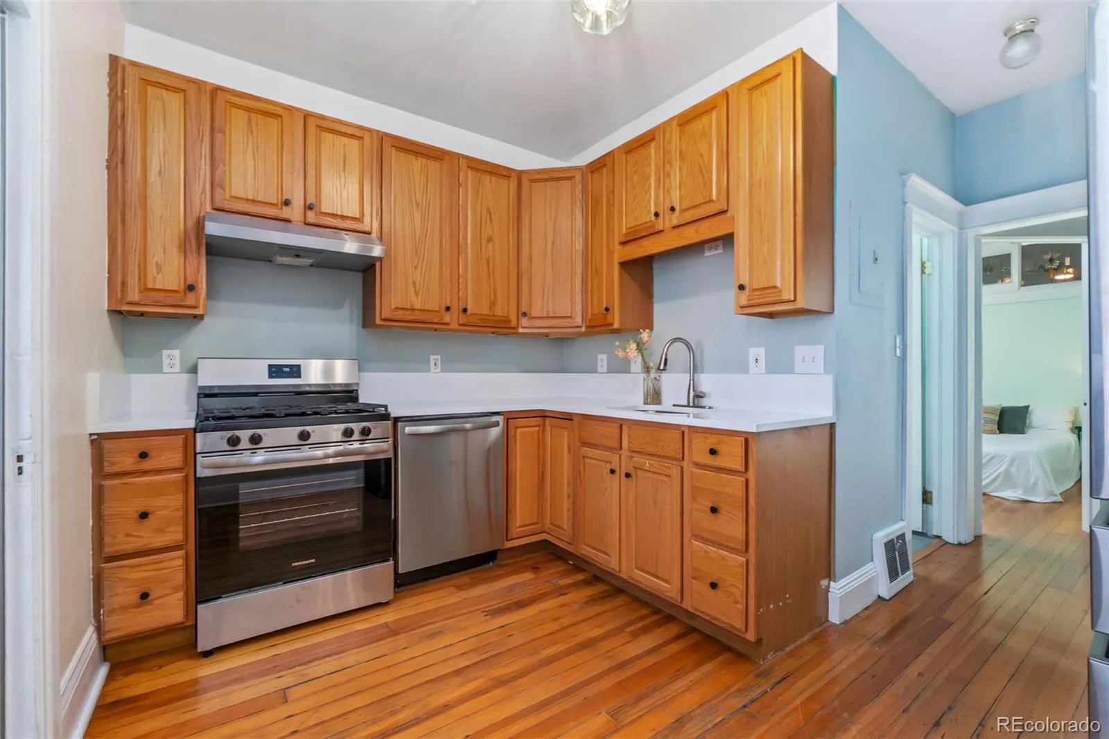 129 E Exposition Avenue Denver CO 80209 | MLS #REC4948897 08112026004206 1600 3