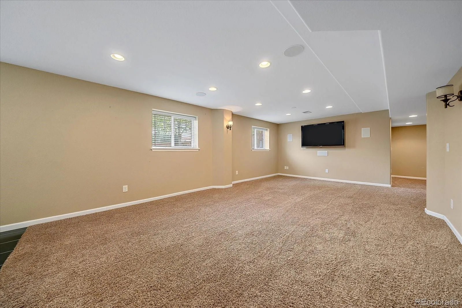 24765 E Crestline Place Aurora CO 80016 MLS #REC4951468 06172026213154 1600 29