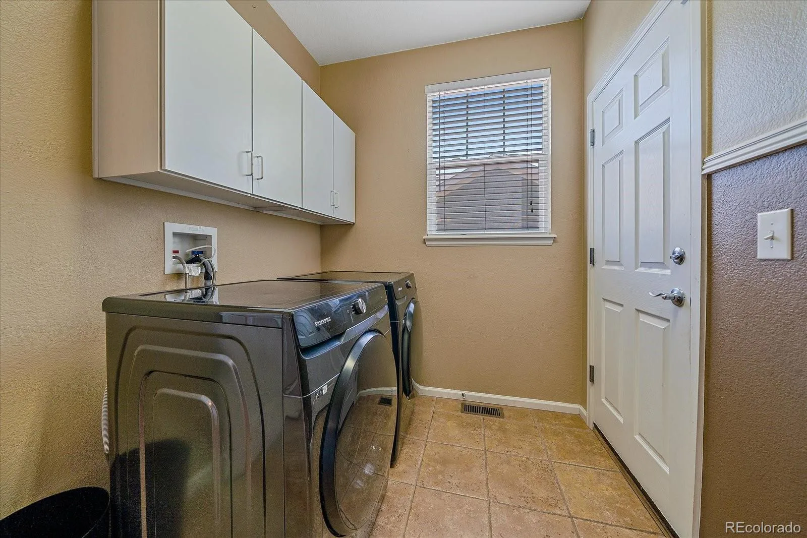 24765 E Crestline Place Aurora CO 80016 MLS #REC4951468 06172026213154 1600 36