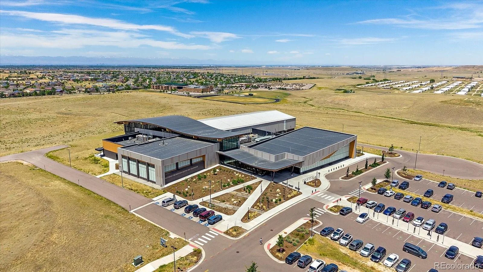 24765 E Crestline Place Aurora CO 80016 MLS #REC4951468 06172026213154 1600 47