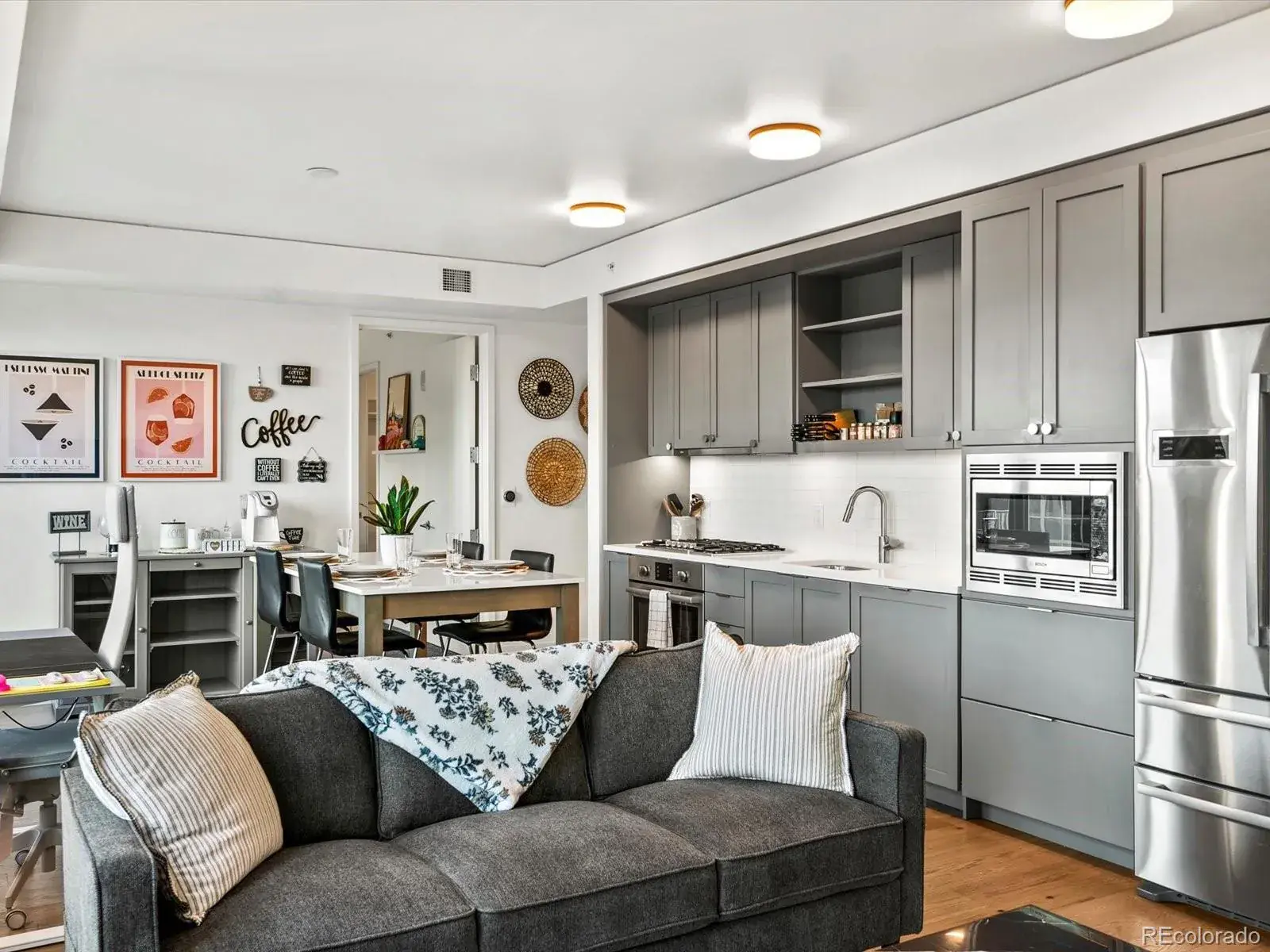 11122025143320 1600 14