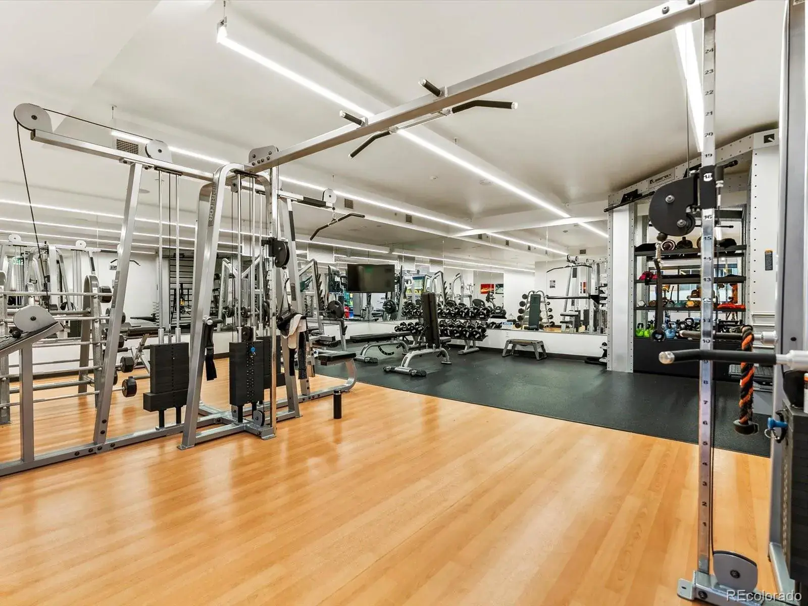 11122025143320 1600 40