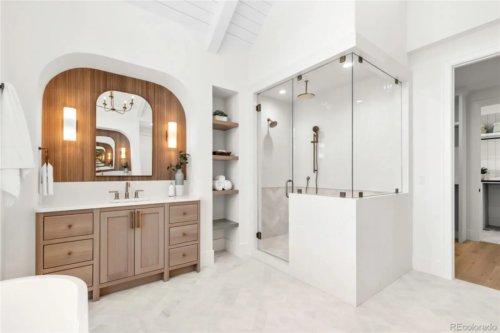 03242026155237 1600 22