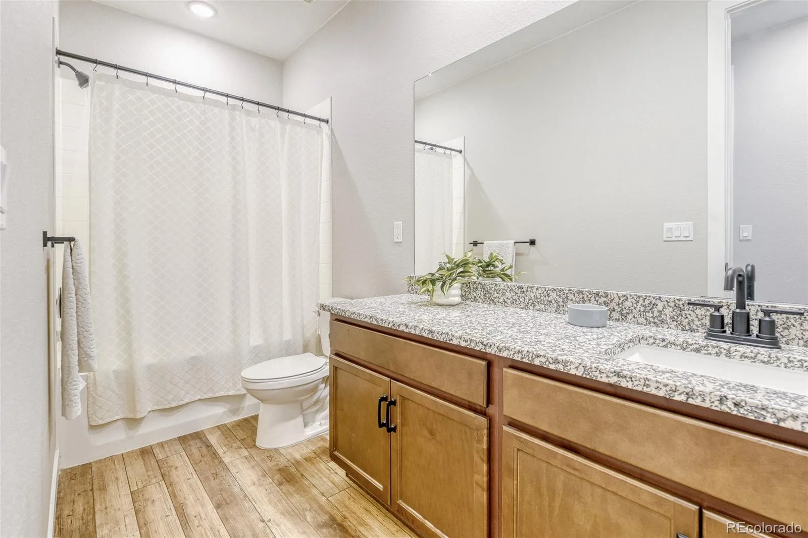 3966 N Catawba Way Aurora CO 80019 | MLS #REC4954900 09232026052710 1600 19