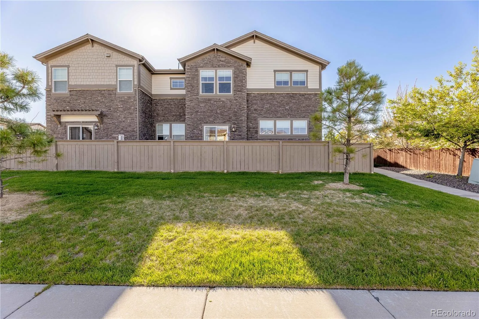 24907 E Calhoun Place #B Aurora CO 80016 MLS #REC4954925 05062026194449 1600 21
