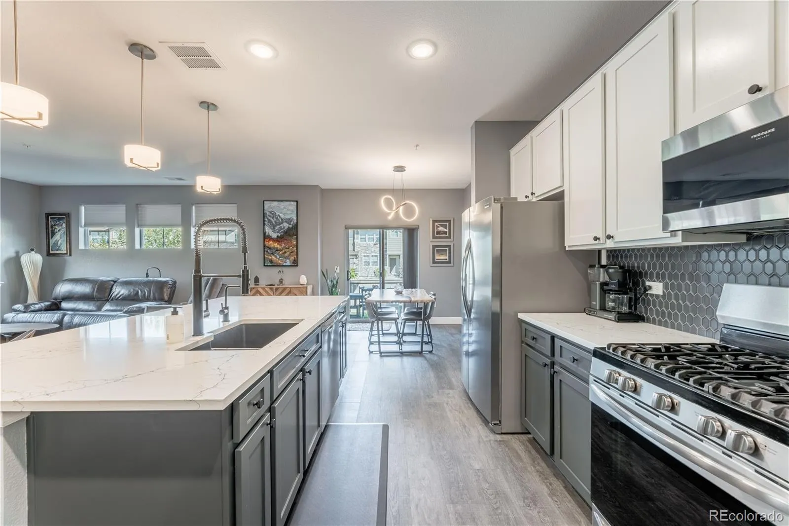 24907 E Calhoun Place #B Aurora CO 80016 MLS #REC4954925 05062026194449 1600 4