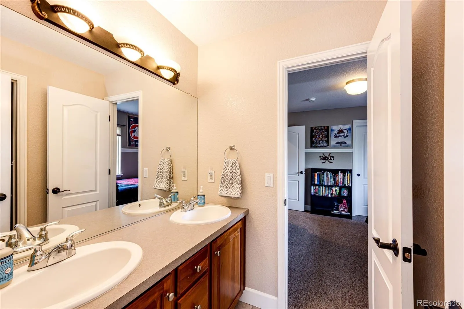 9624 Shenstone Drive Parker CO 80134 MLS #REC4954944 05152026085356 1600 26