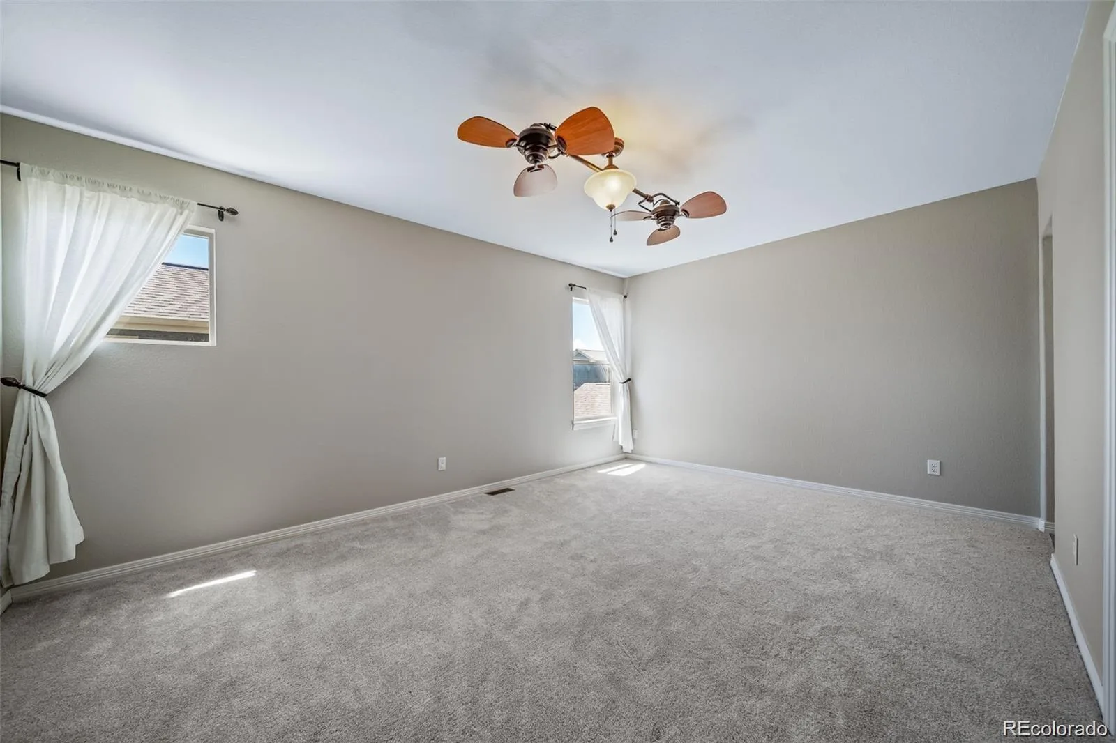 21832 E Tallkid Avenue Parker CO 80138 | MLS #REC4956093 08272026161335 1600 28