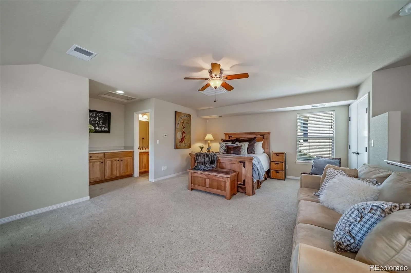 21832 E Tallkid Avenue Parker CO 80138 | MLS #REC4956093 08272026161335 1600 39