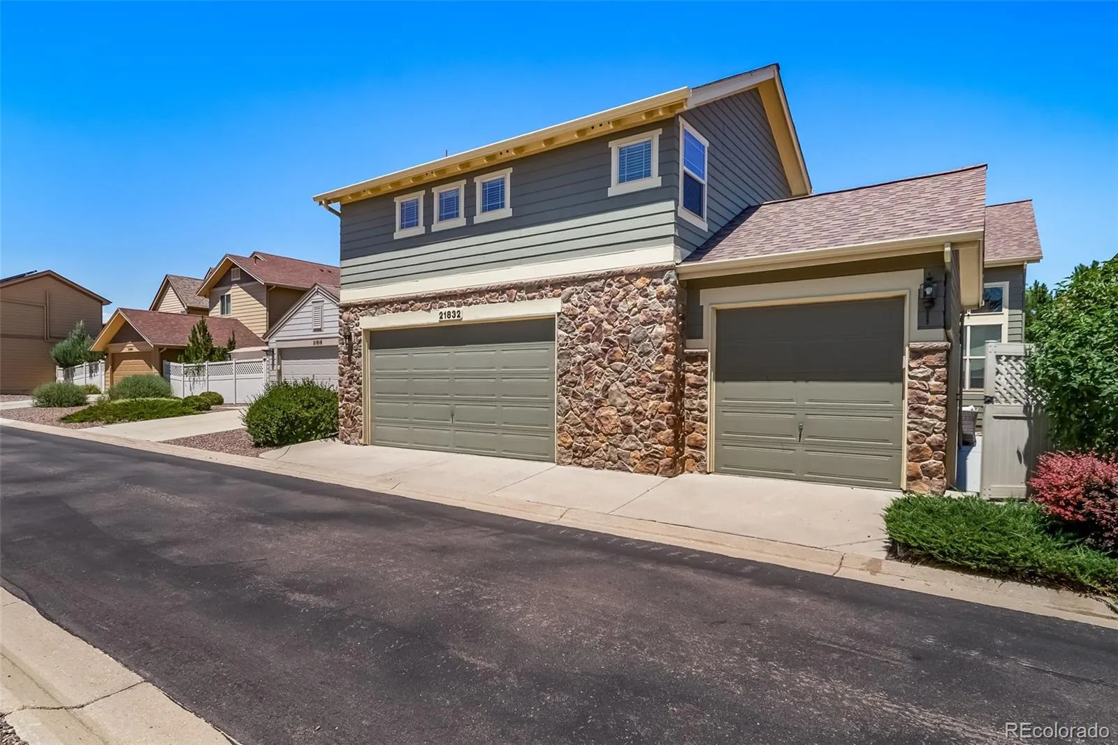 21832 E Tallkid Avenue Parker CO 80138 | MLS #REC4956093 08272026161335 1600 42