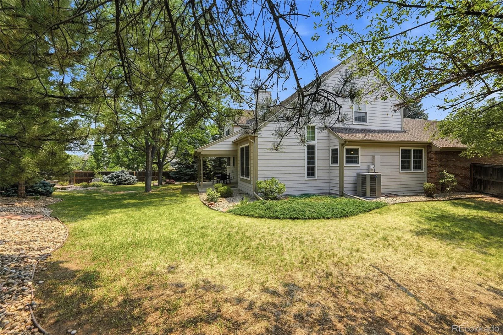 5923 E Irwin Place Englewood CO 80112 MLS #REC4956765 07102026180540 1600 37