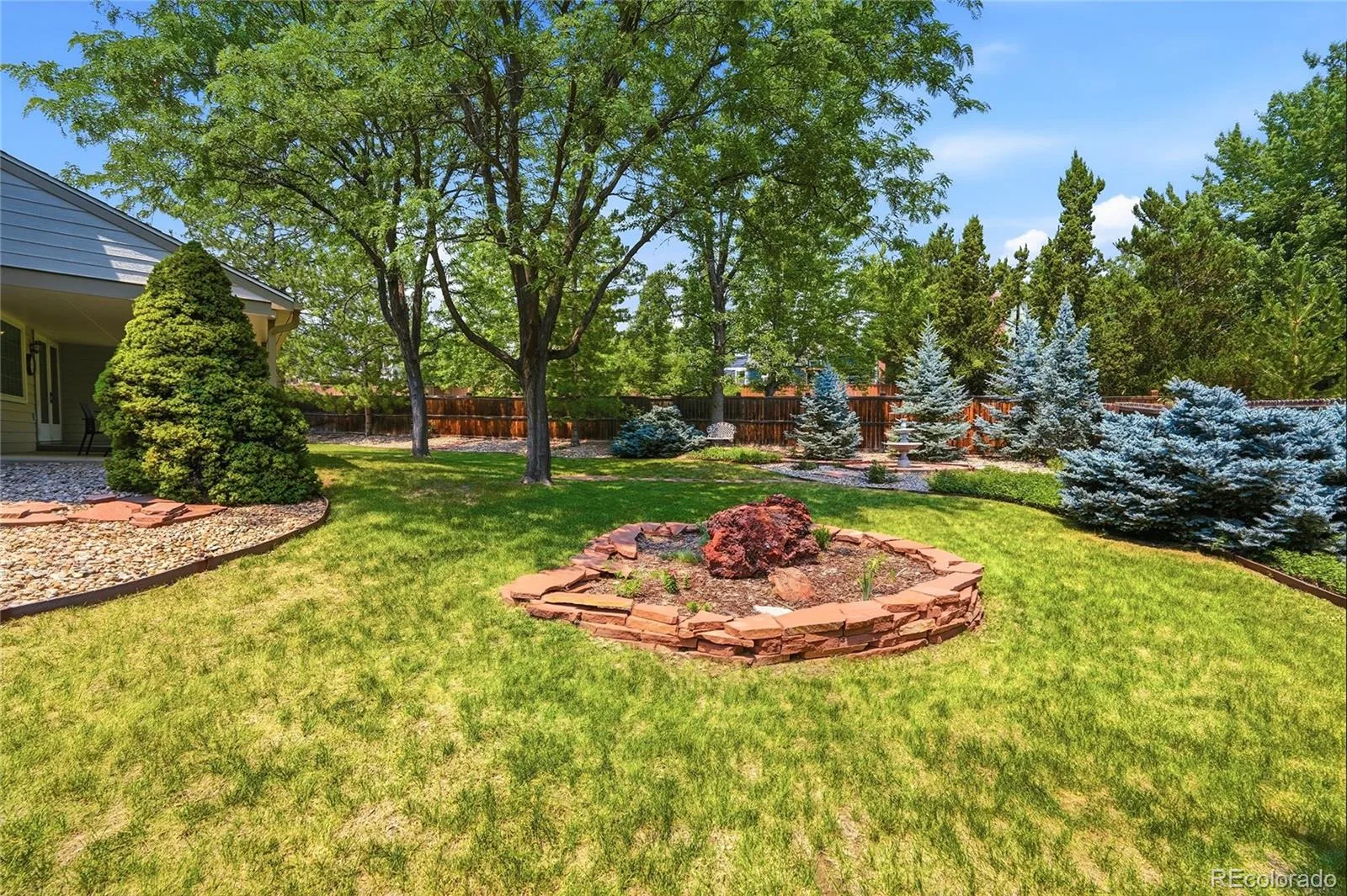 5923 E Irwin Place Englewood CO 80112 MLS #REC4956765 07102026180540 1600 40