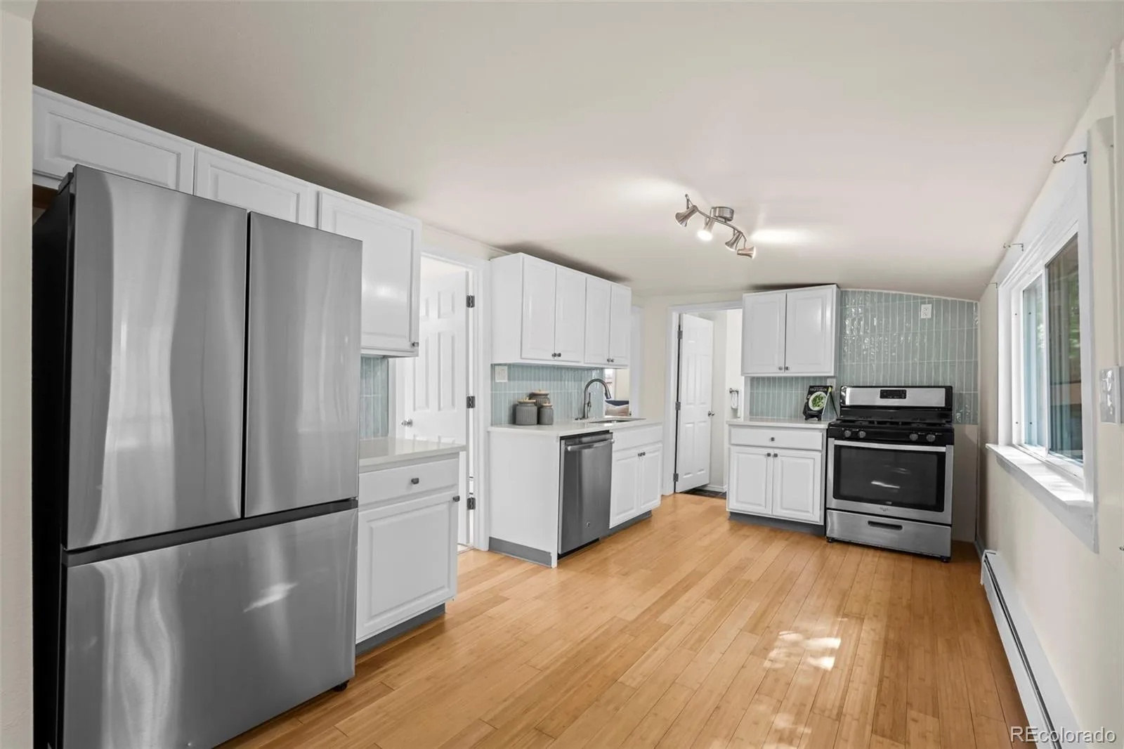 108 E Chester Street Lafayette CO 80026 | MLS #REC4958078 08282026231105 1600 10