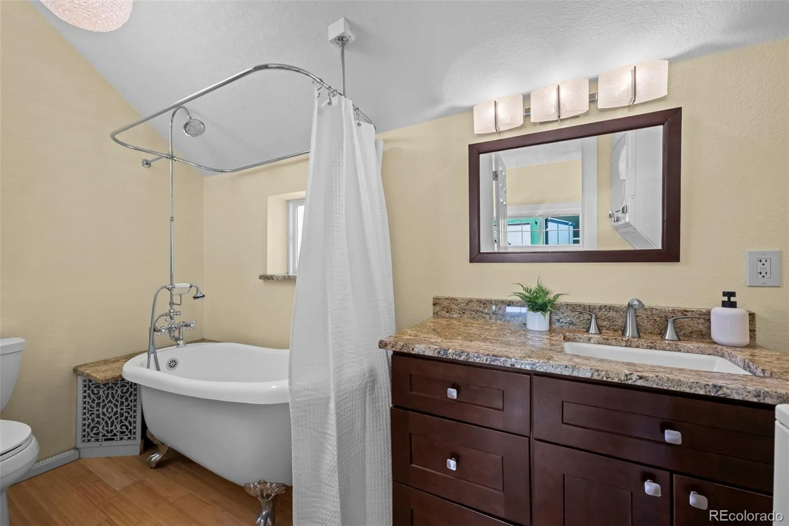 108 E Chester Street Lafayette CO 80026 | MLS #REC4958078 08282026231105 1600 31