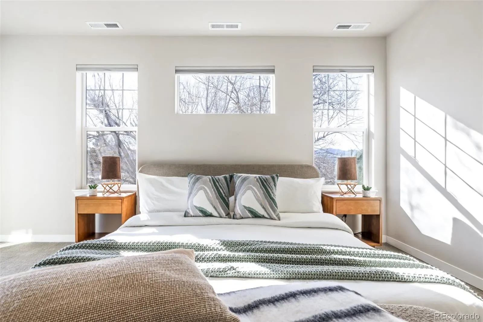 03192026073927 1600 11