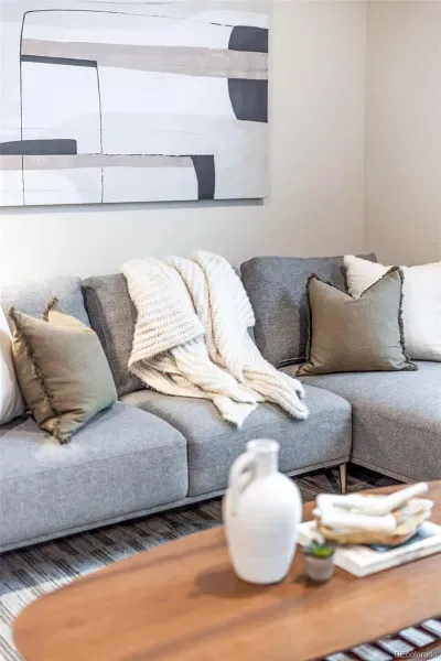 03192026073927 800 21