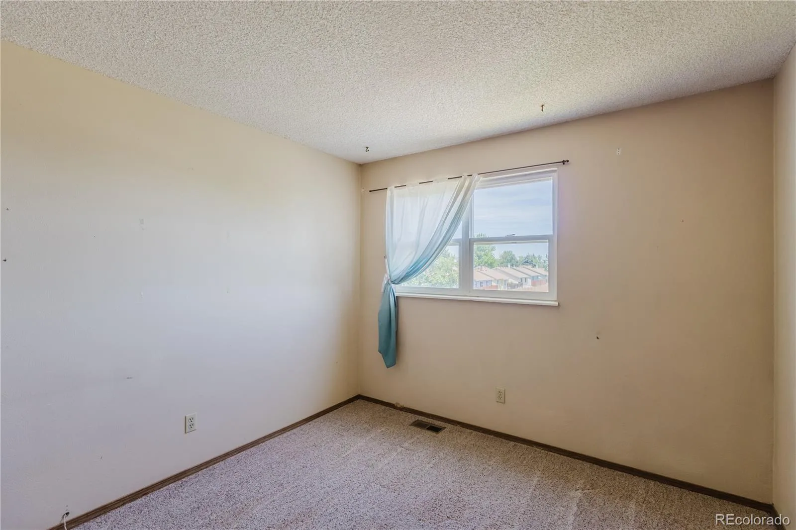 15958 E Radcliff Place #A Aurora CO 80015 MLS #REC4959831 06212026185411 1600 20