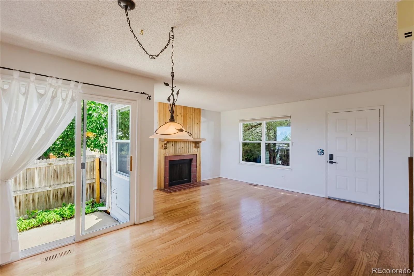 15958 E Radcliff Place #A Aurora CO 80015 MLS #REC4959831 06212026185411 1600 4