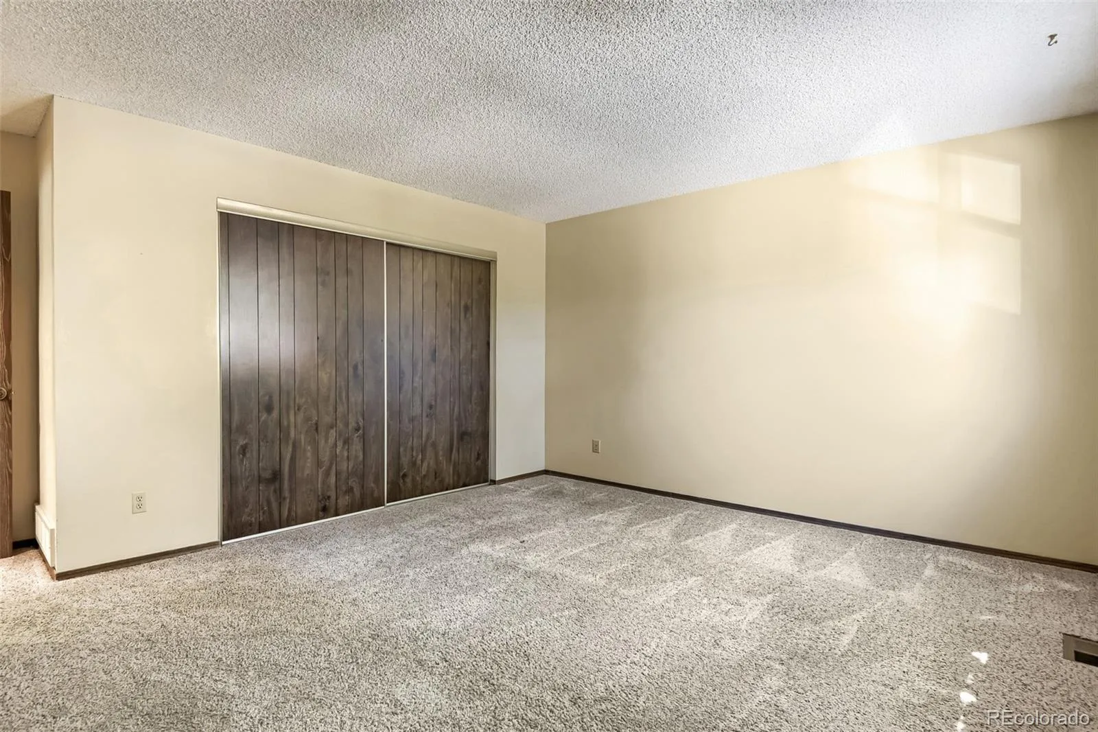 15958 E Radcliff Place #A Aurora CO 80015 | MLS #REC4959831 07152026075737 1600 16