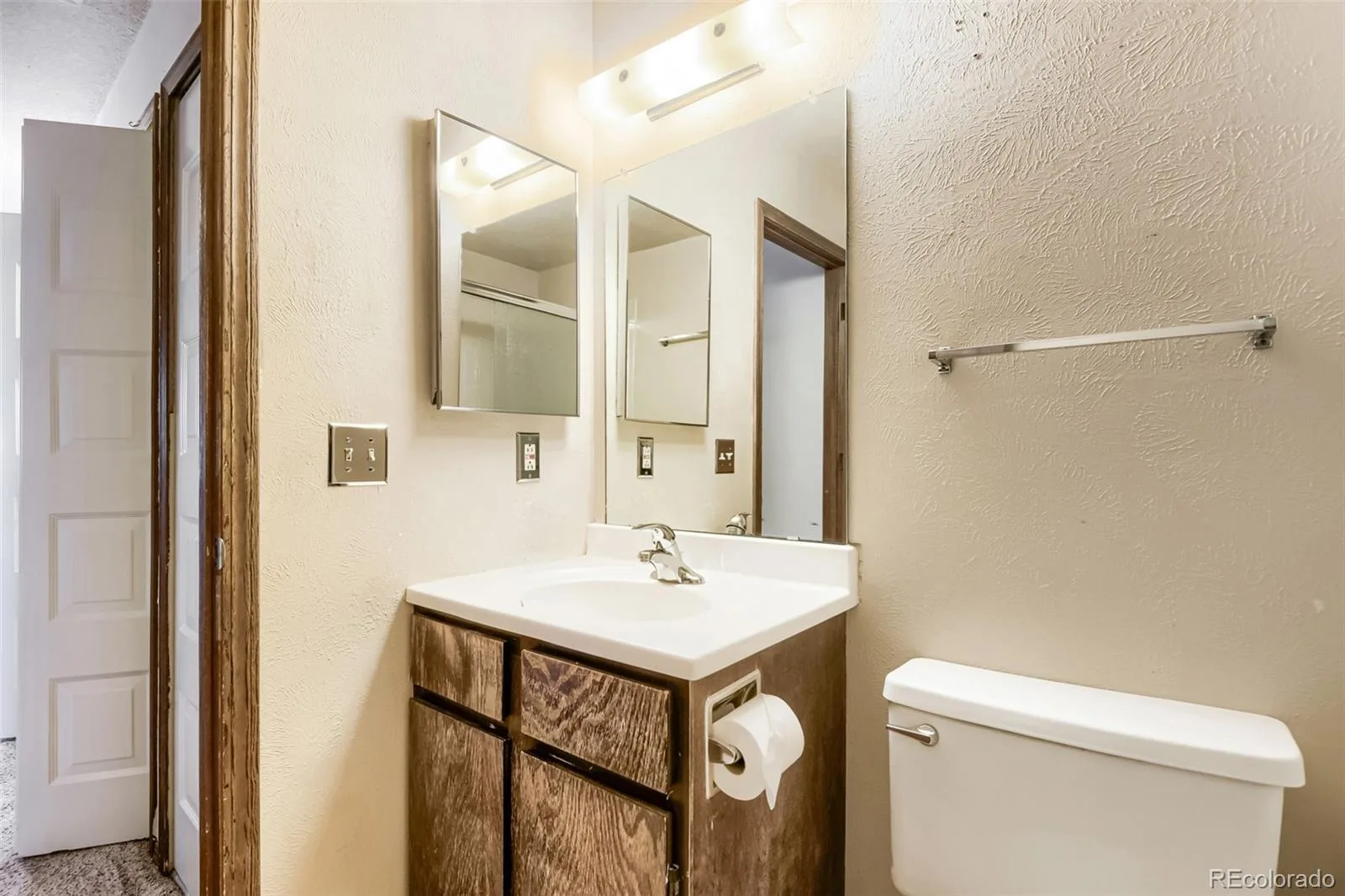 15958 E Radcliff Place #A Aurora CO 80015 | MLS #REC4959831 07152026075737 1600 22
