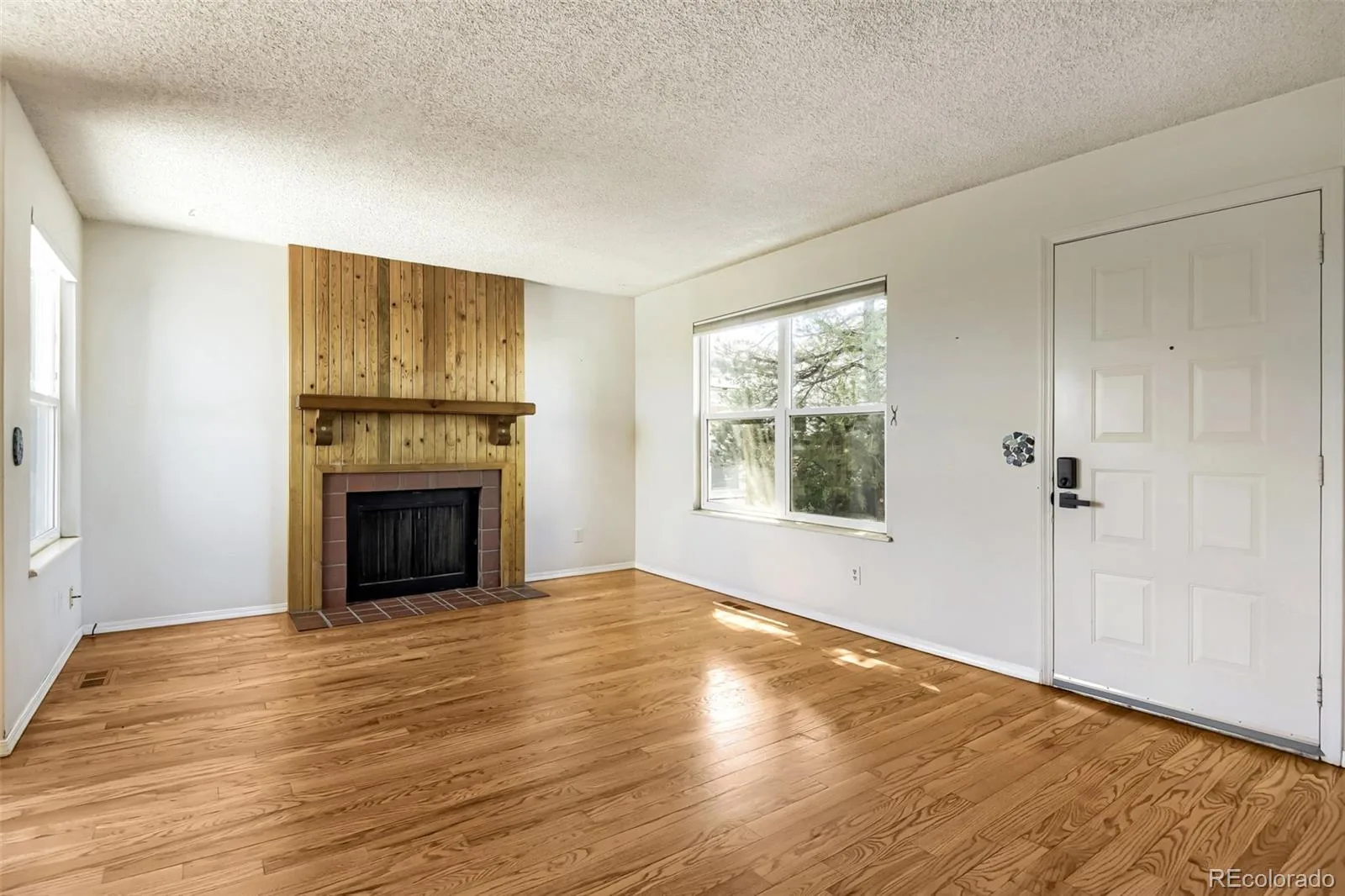 15958 E Radcliff Place #A Aurora CO 80015 | MLS #REC4959831 07152026075737 1600 3