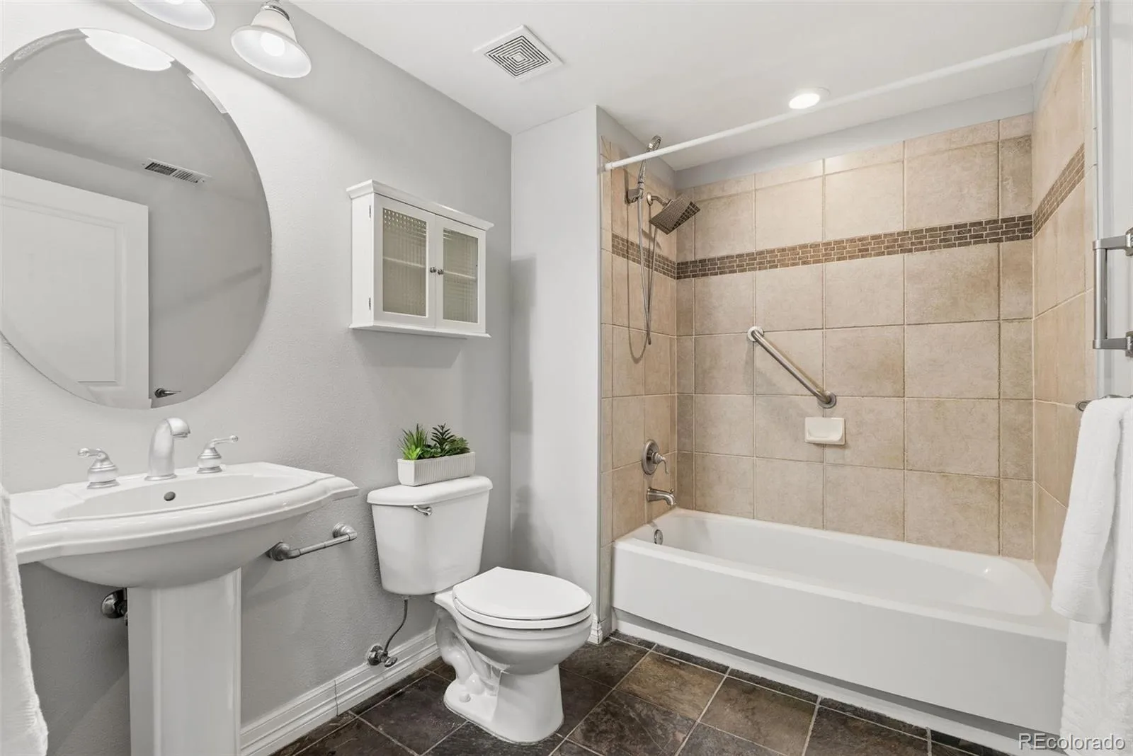 04012026133602 1600 20