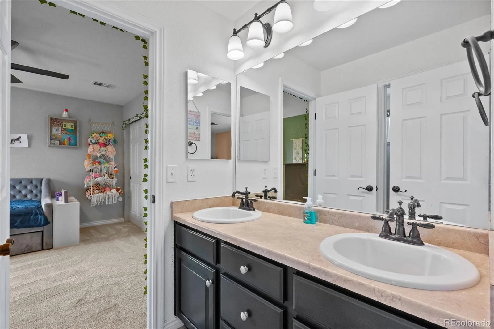 7245 Obsidian Lane Castle Rock CO 80108 | MLS #REC4965243 08172026160635 1600 18