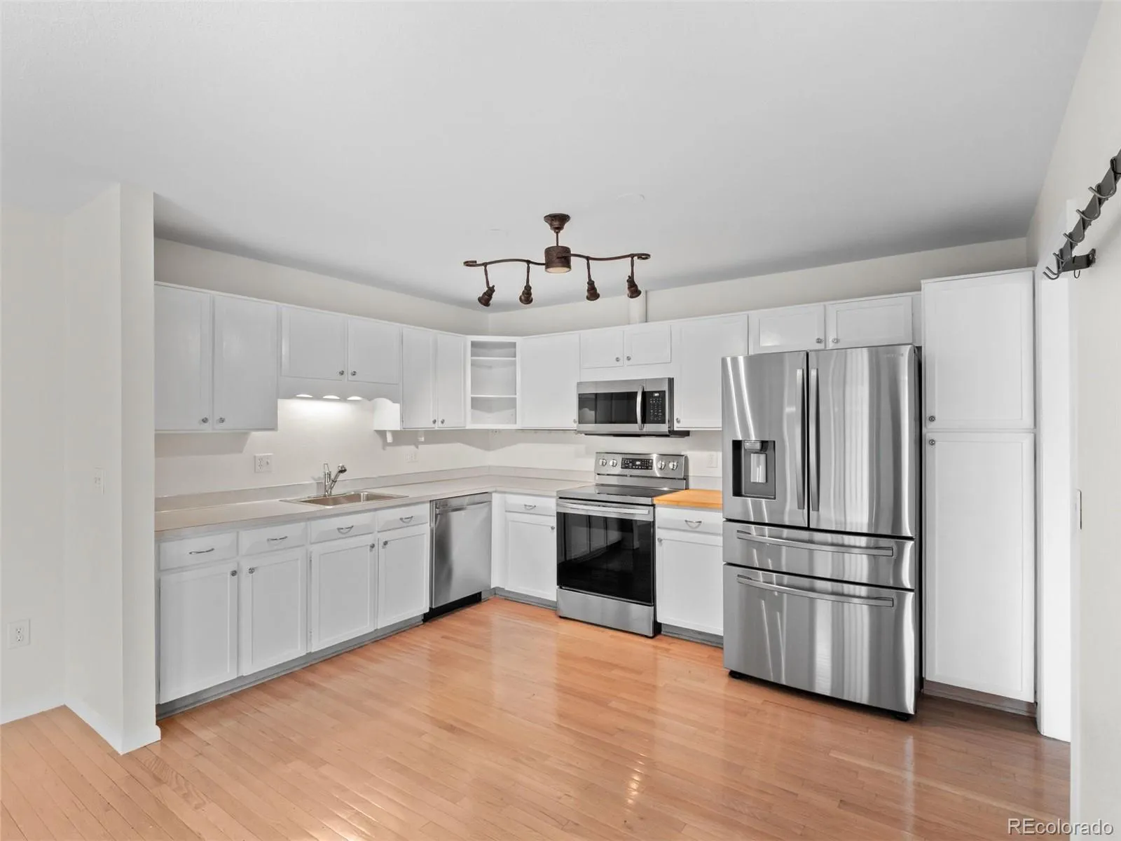 04012026133554 1600 8