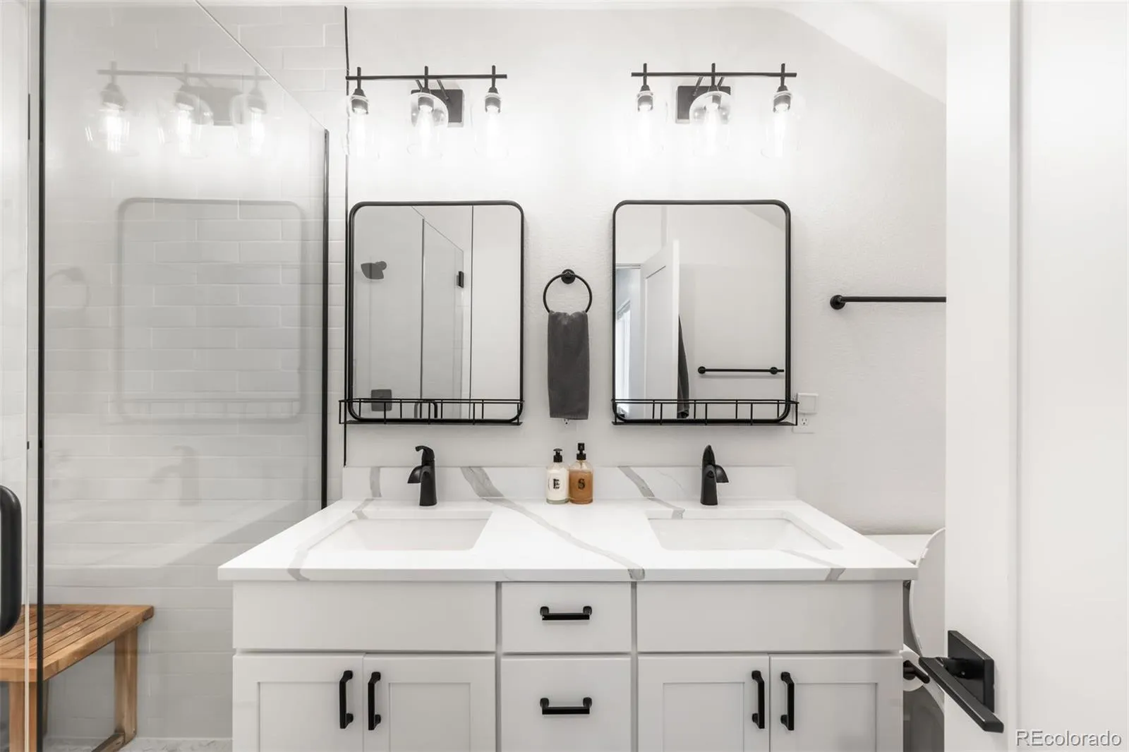 04172026205921 1600 15