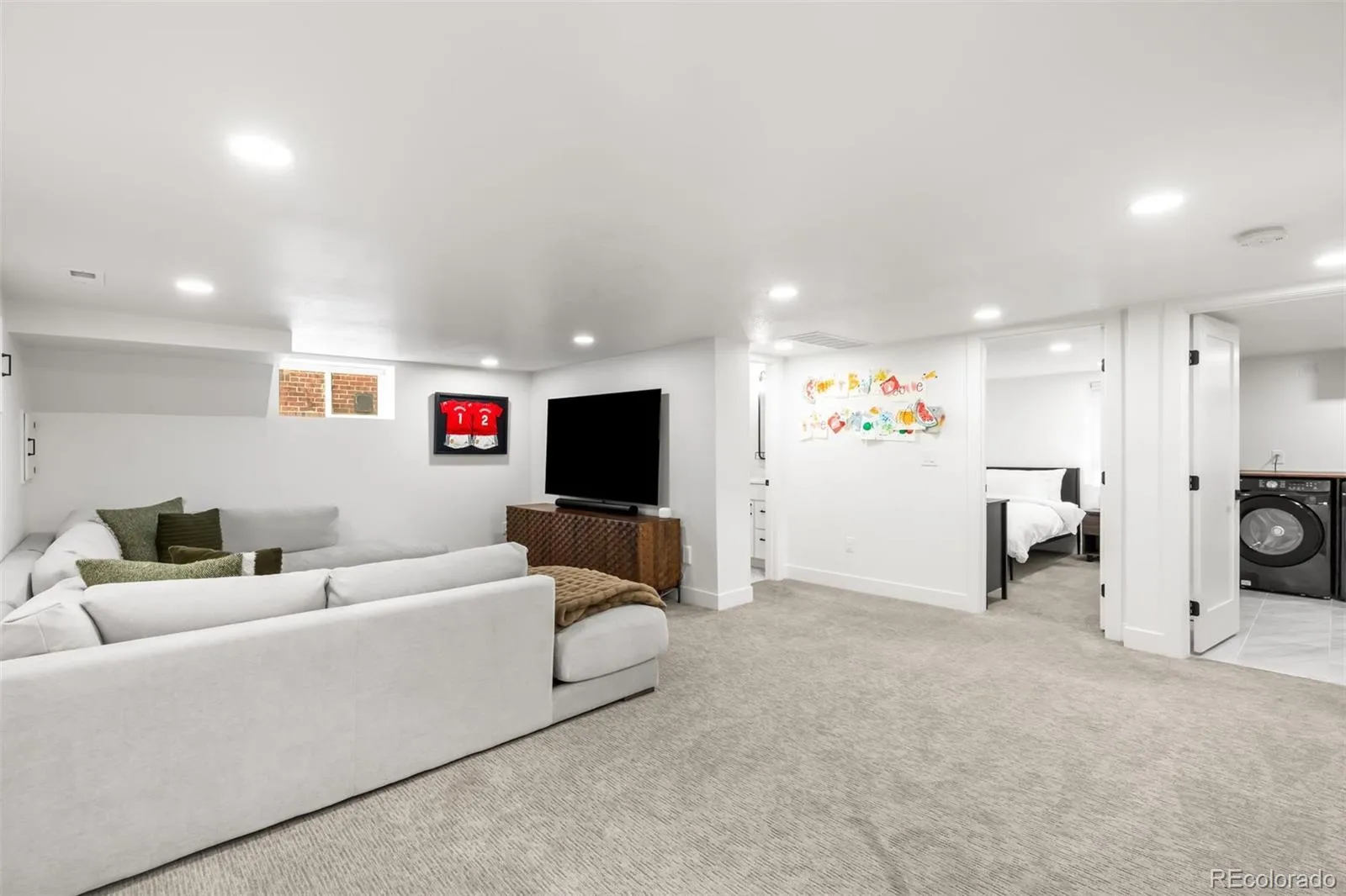 2028 Elm Street Denver CO 80207 MLS #REC4969483 04222026205456 1600 21