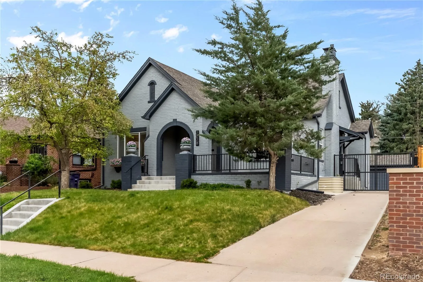 2028 Elm Street Denver CO 80207 MLS #REC4969483 04222026205456 1600 7