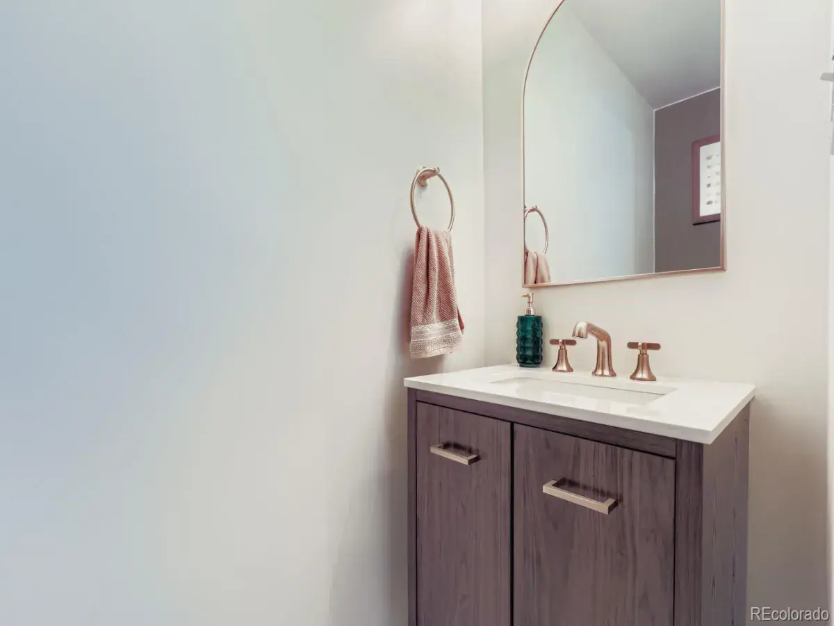 01122026224250 1200 8