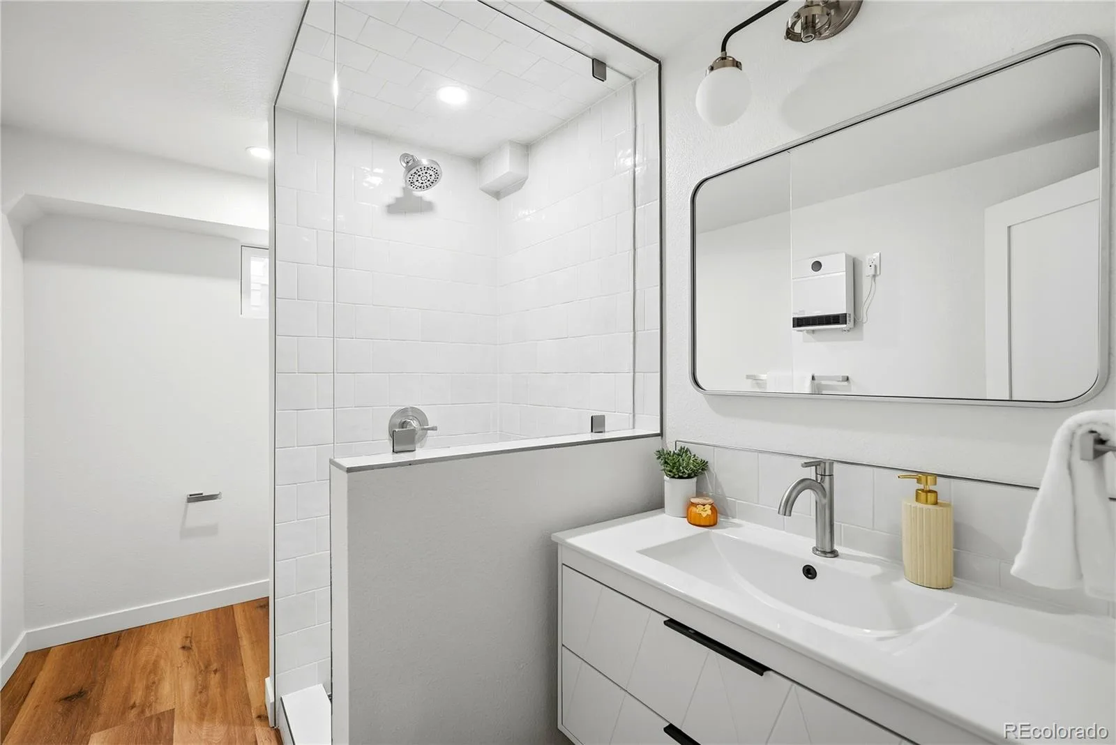 800 S Emerson Street Denver CO 80209 | MLS #REC4971643 10112026072712 1600 11