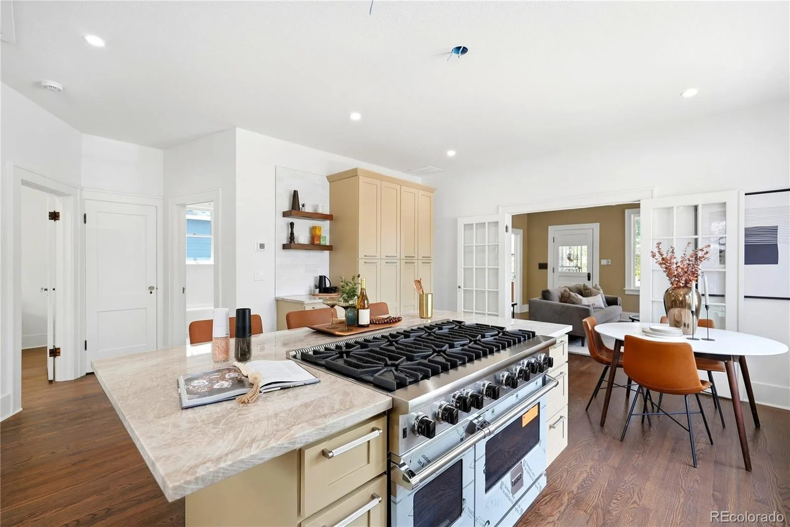 800 S Emerson Street Denver CO 80209 | MLS #REC4971643 10112026072712 1600 20