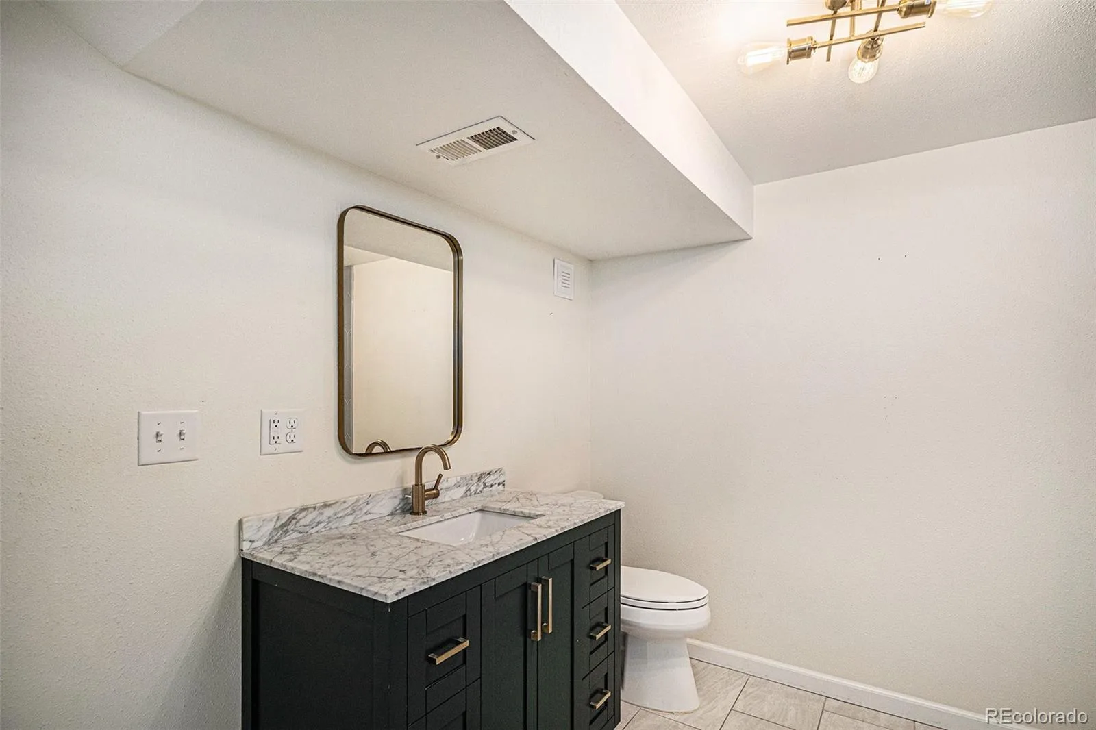 5445 Vallejo Street Denver CO 80221 | MLS #REC4972350 09232026052942 1600 23